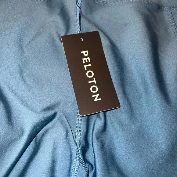 Peloton Blue Leggings. NWT. Size medium - Picture 4 of 5